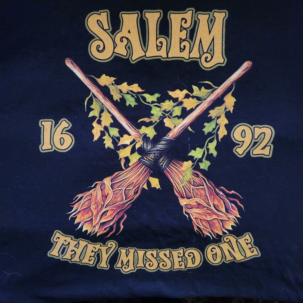🧙‍♀️🧹 New Witch Tee Shirt 🧹🧙‍♀️